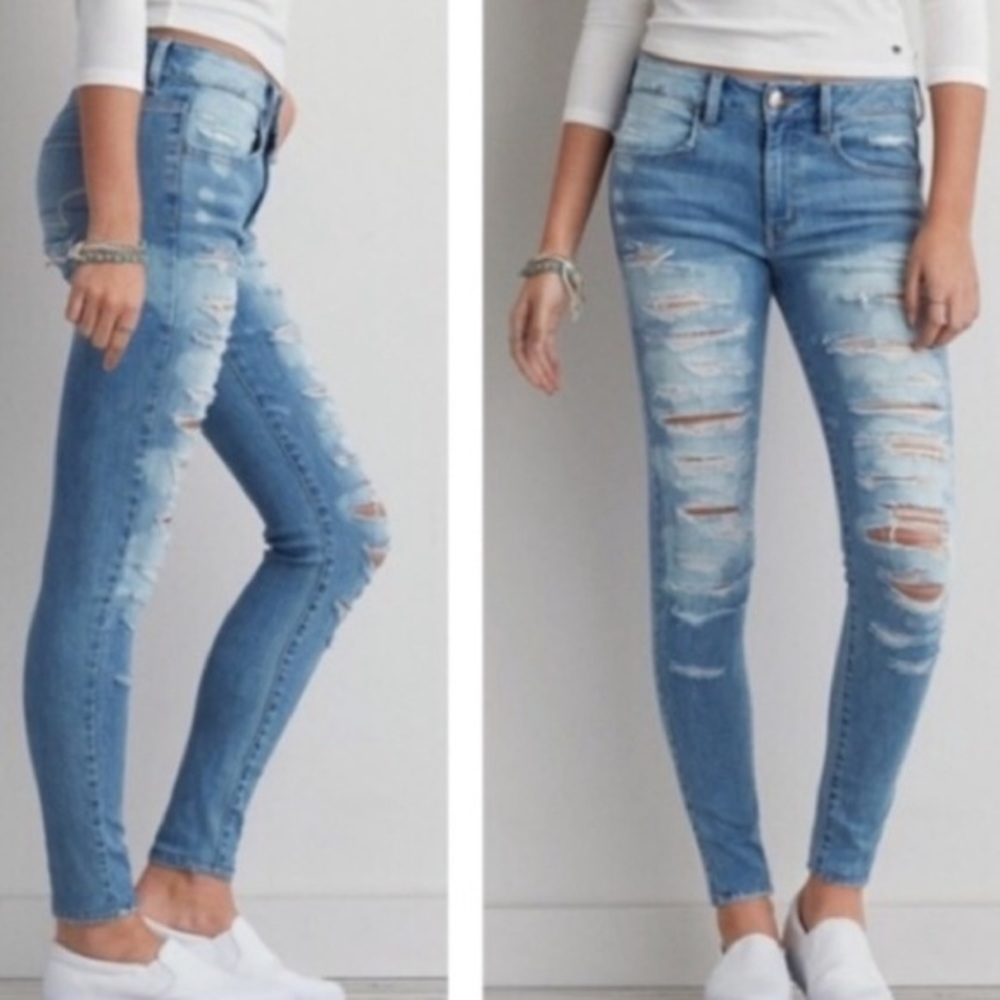 American Eagle Distressed Jeans
